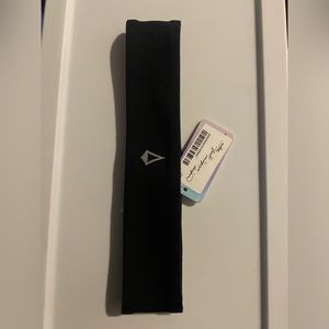 Lululemon Ivivva kids headband